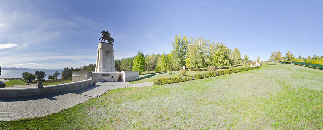 Памятник Василию  Татищеву